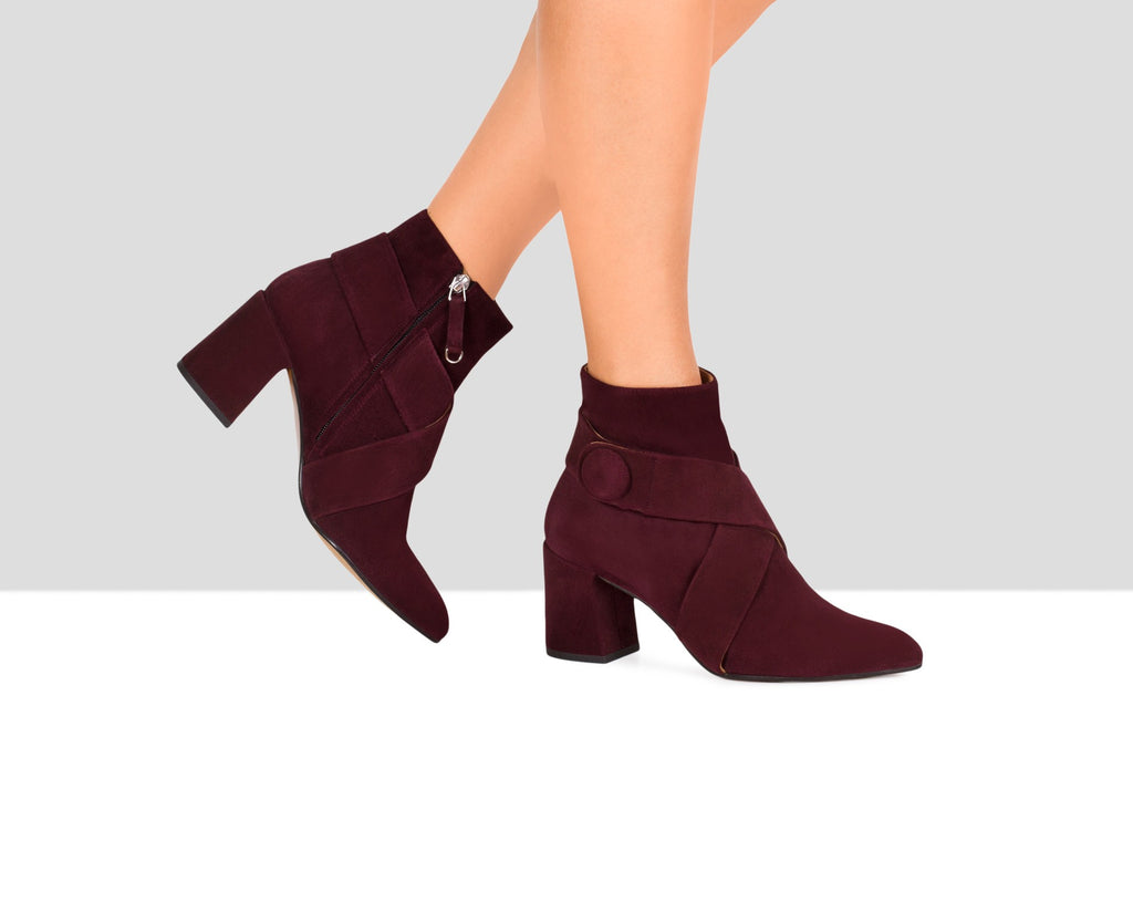 Stivaletti da donna in pelle con tacco medio. Estela