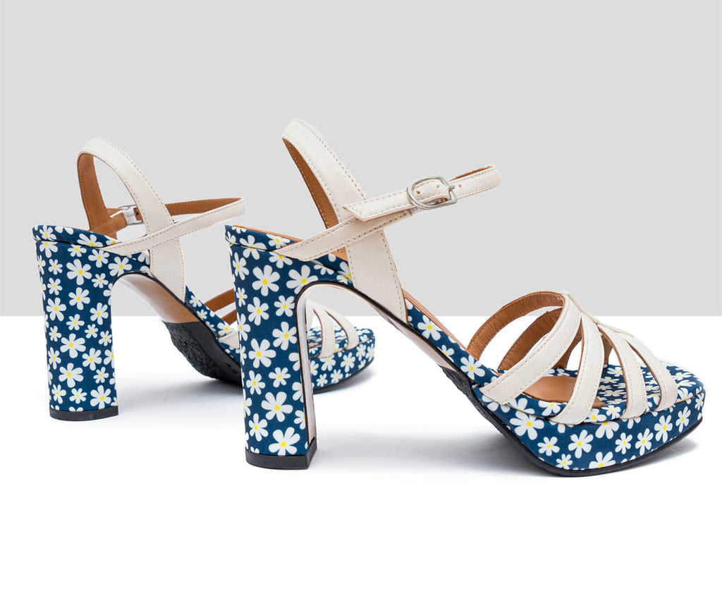 Sandalia de mujer en piel con tacón alto. Florinda