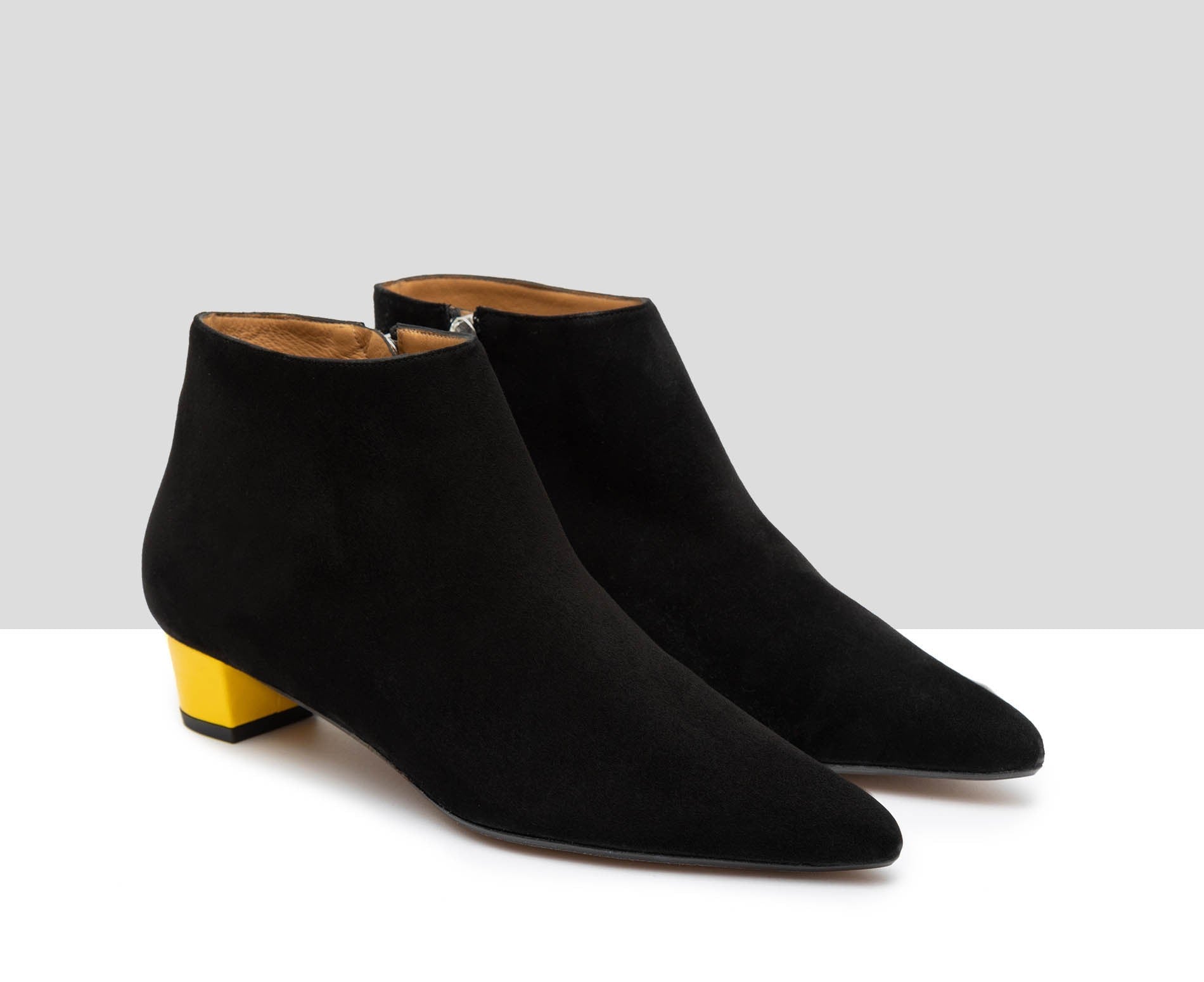 Buy low-heeled ankle boots ▷ Gioia. Audley Online Shoe Store 37 / Black
