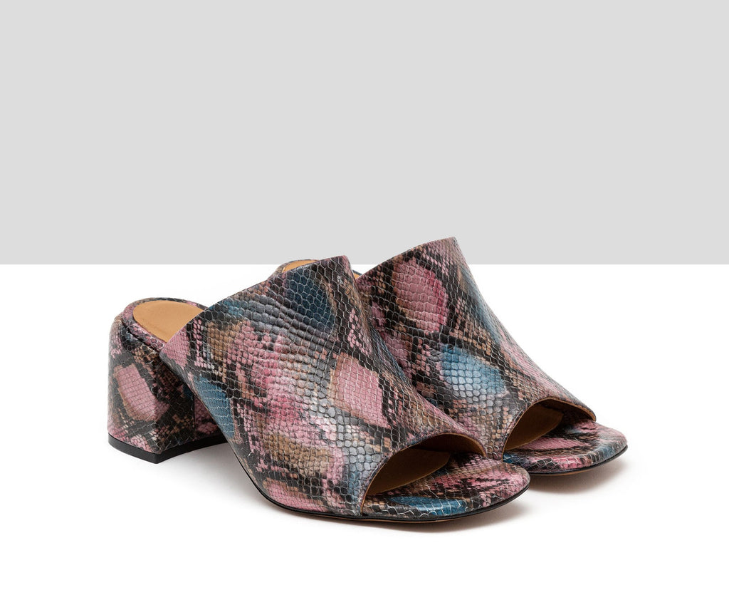 Women's leather sandal with a medium heel. Hetty