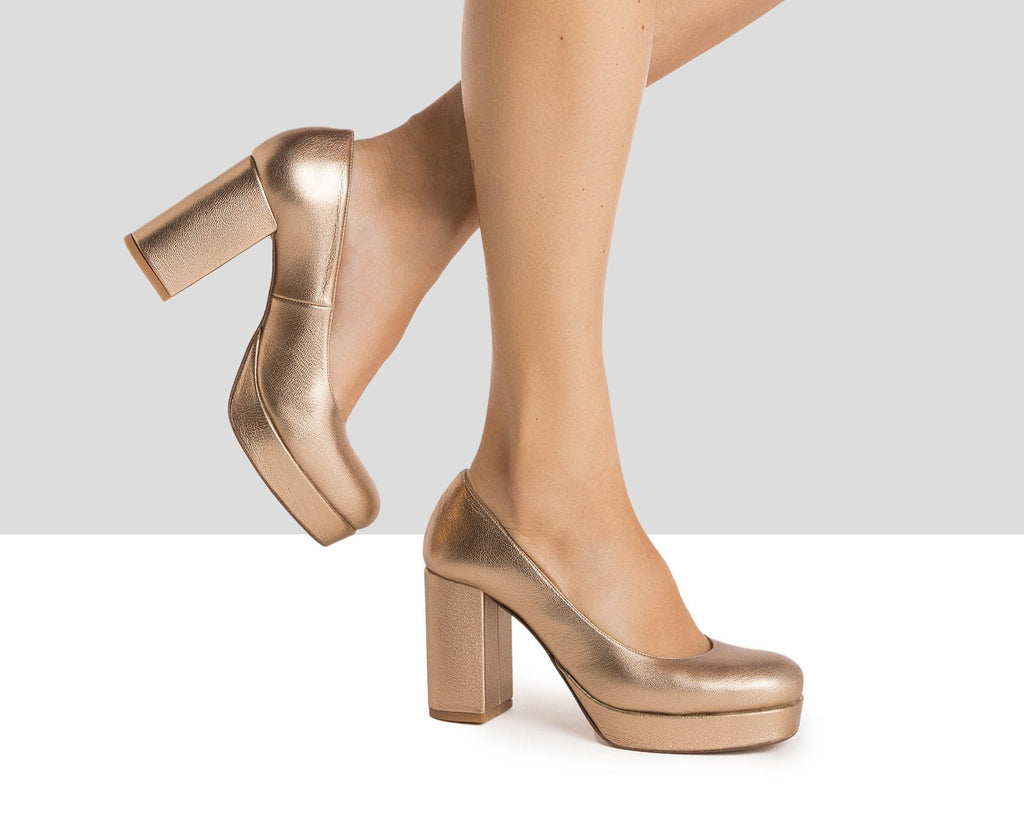 Scarpa da donna in pelle con tacco alto. Hermila