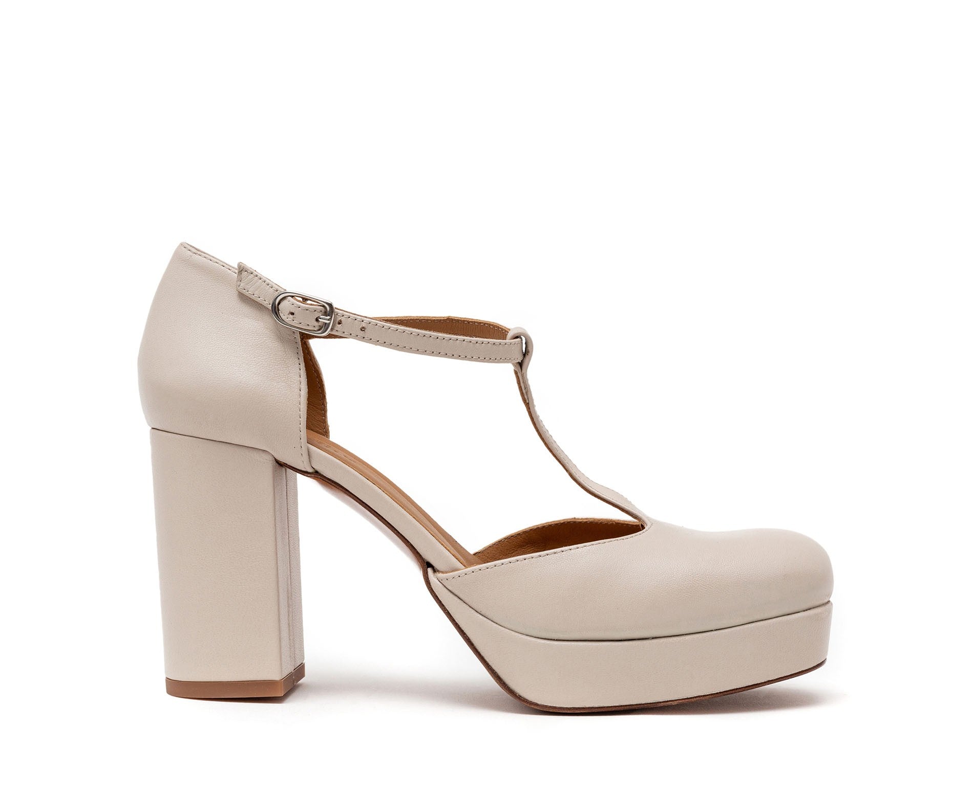 Scarpa da donna in pelle con tacco alto. Henk