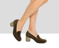 Zapato de mujer en piel con tacón medio. Irenia