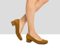 Zapato de mujer en piel con tacón bajo. Ivonne
