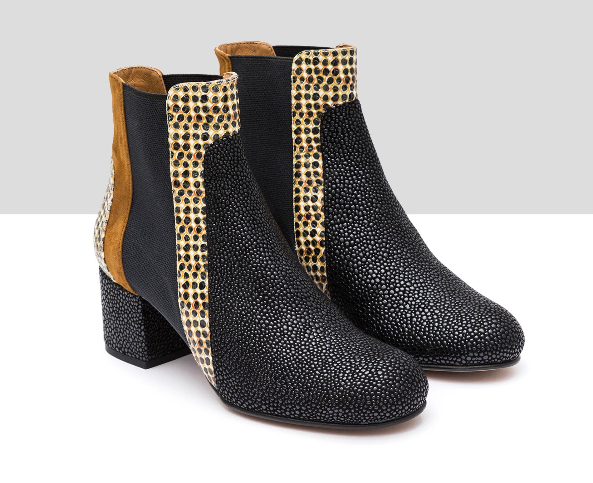 Botín de mujer en piel con tacón medio. Irina