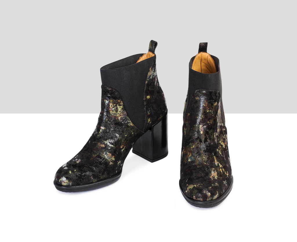 Botín de mujer en piel con tacón alto. Tikva