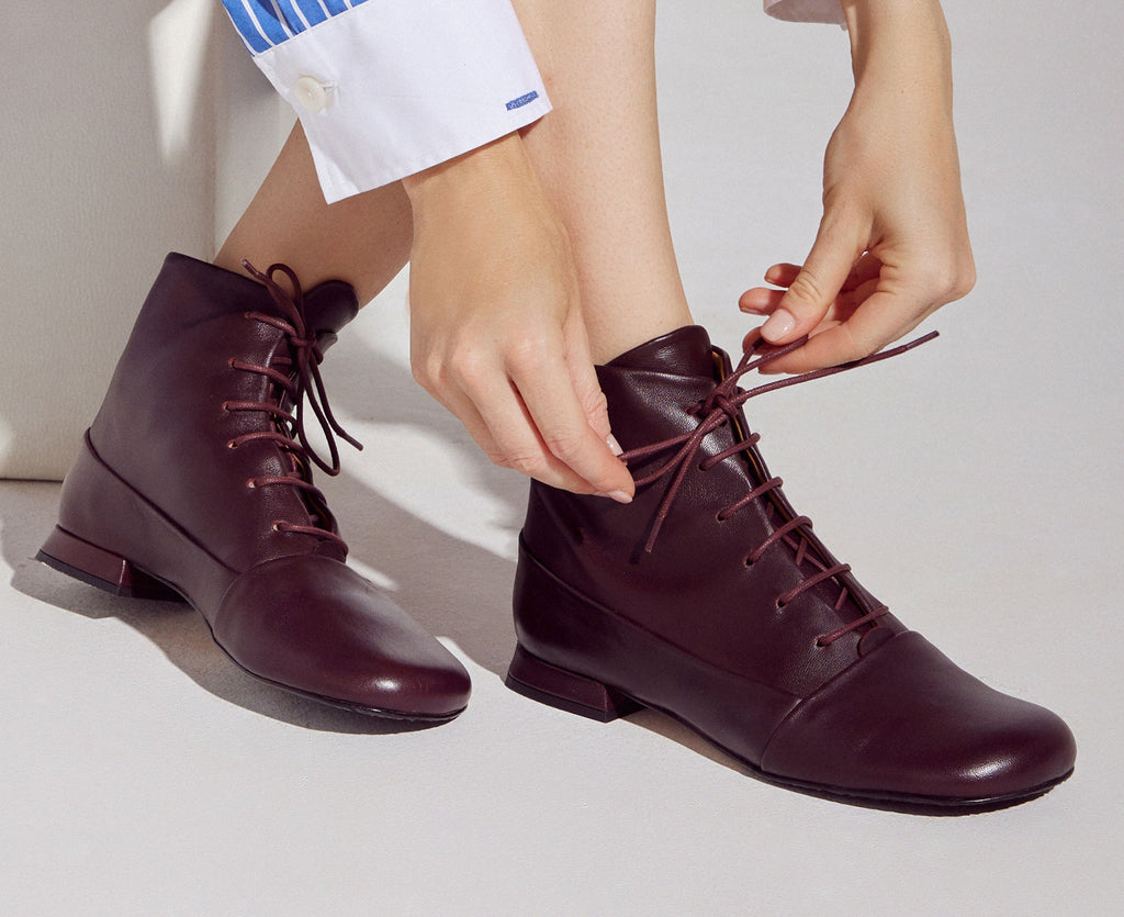 Women's leather ankle boots with a low heel. Ismay