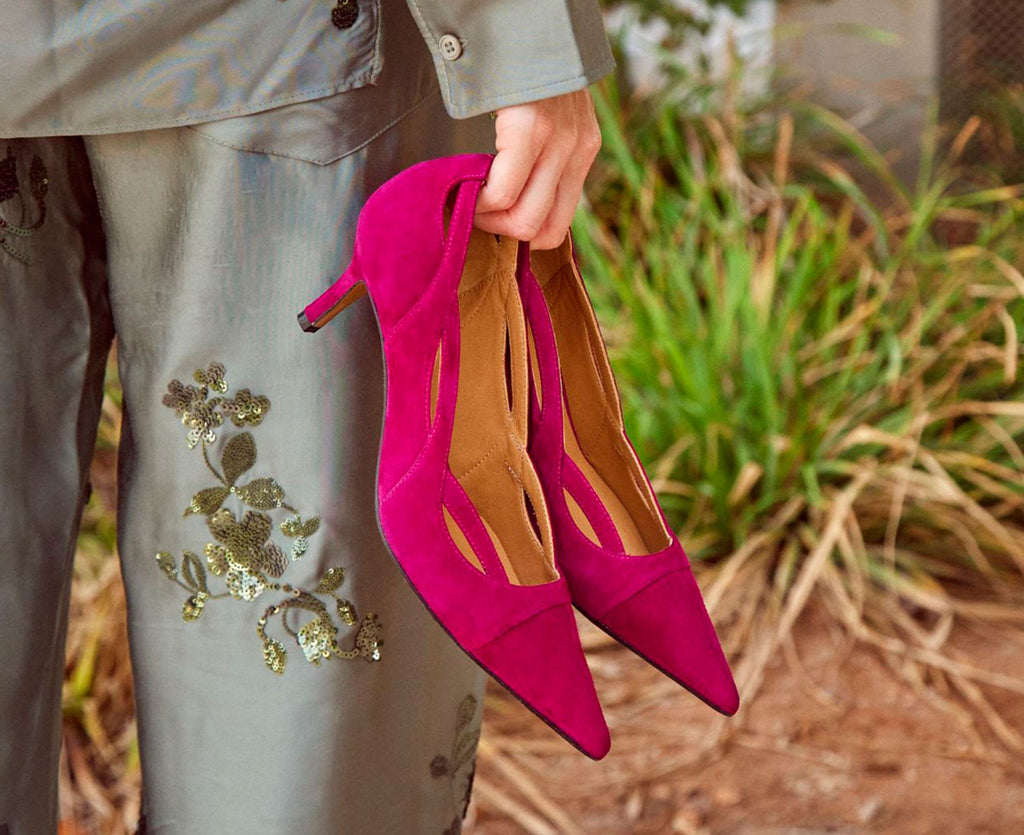 Scarpa da donna in pelle con tacco medio. Ilvy