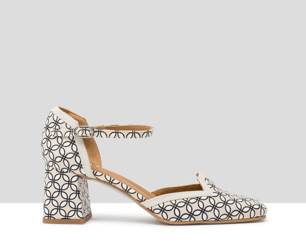 Scarpa da donna in pelle con tacco medio. Janita