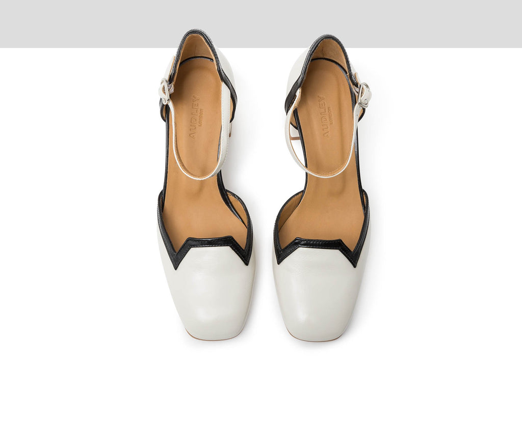 Women's leather shoe with a medium heel. Jalene