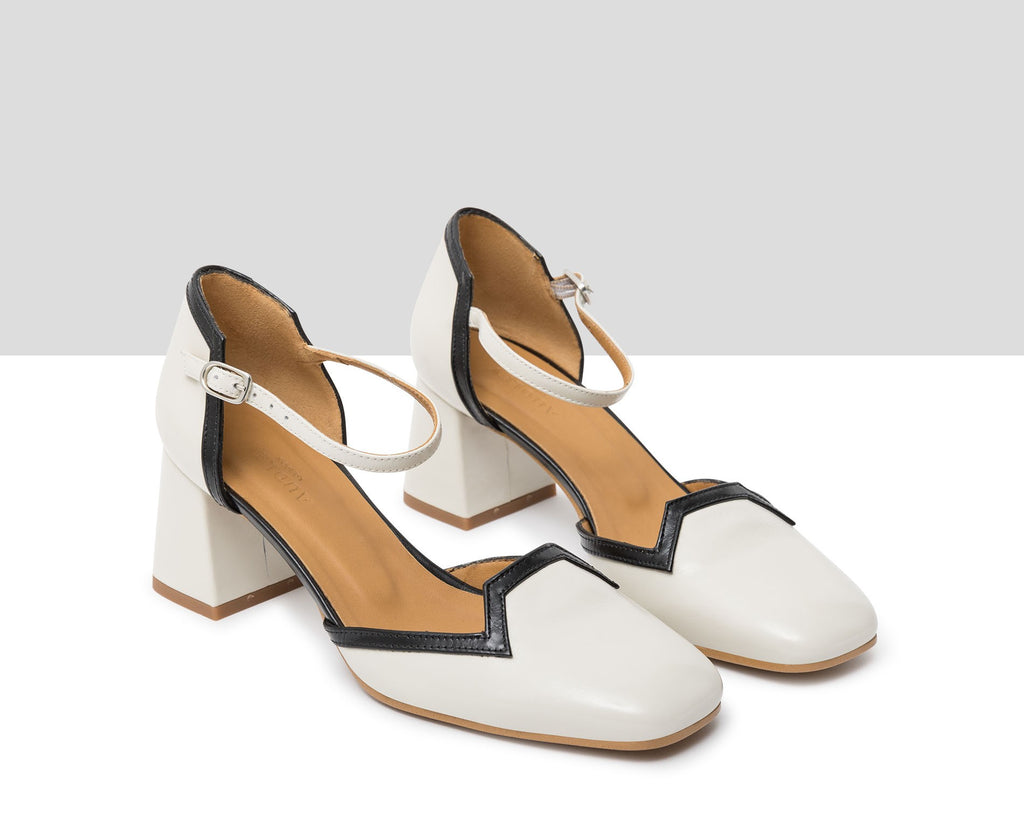 Women's leather shoe with a medium heel. Jalene