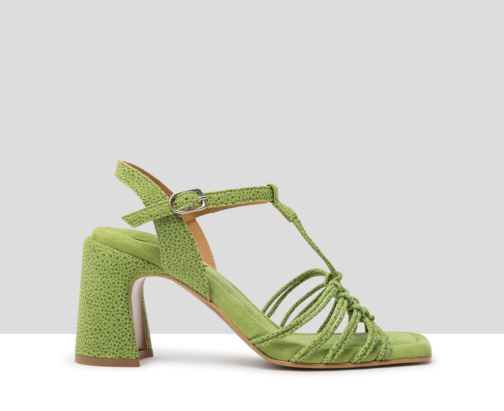 Women's leather sandal with a high heel. Jarisa