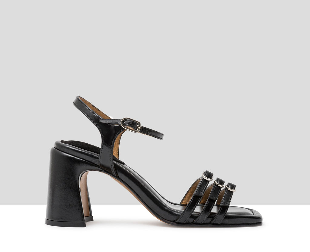 Sandalo da donna in pelle con tacco alto. Javiera