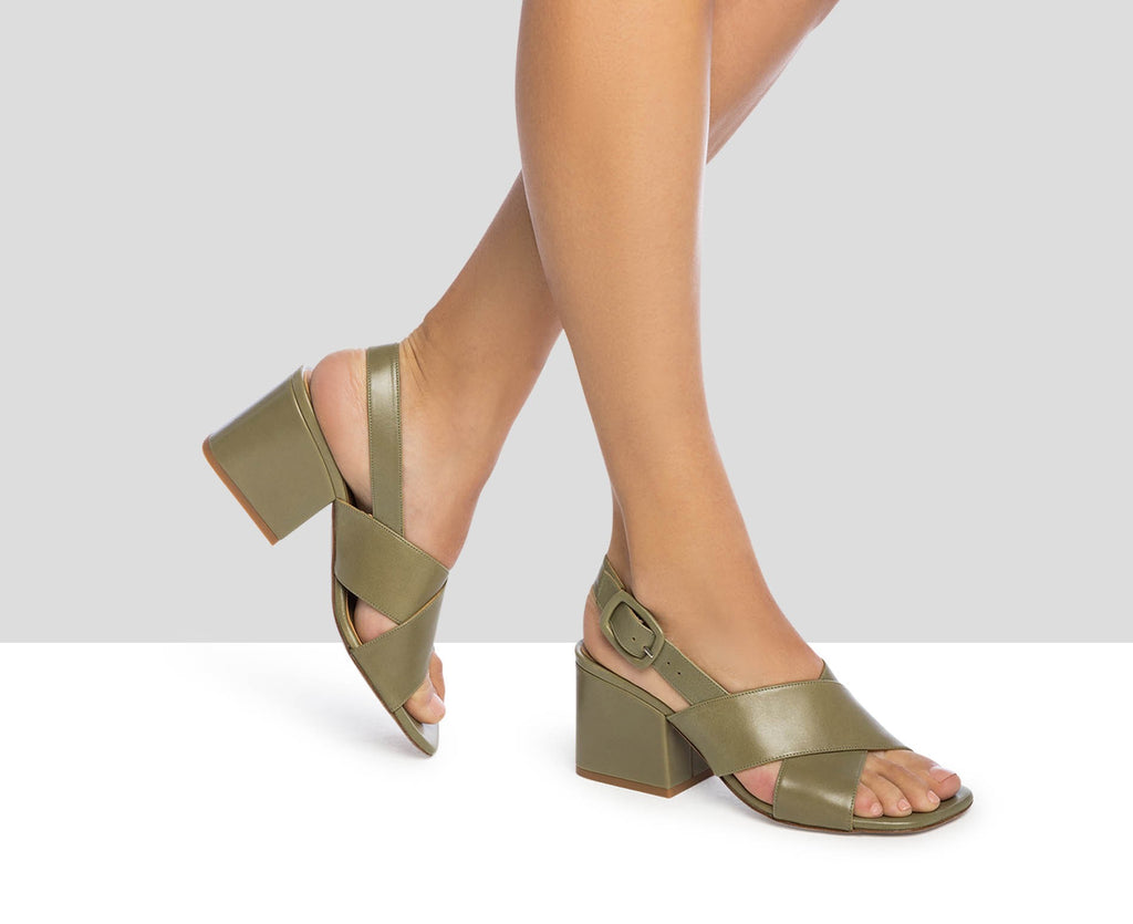 Women's leather sandal with a mid-heel. Jacobi
