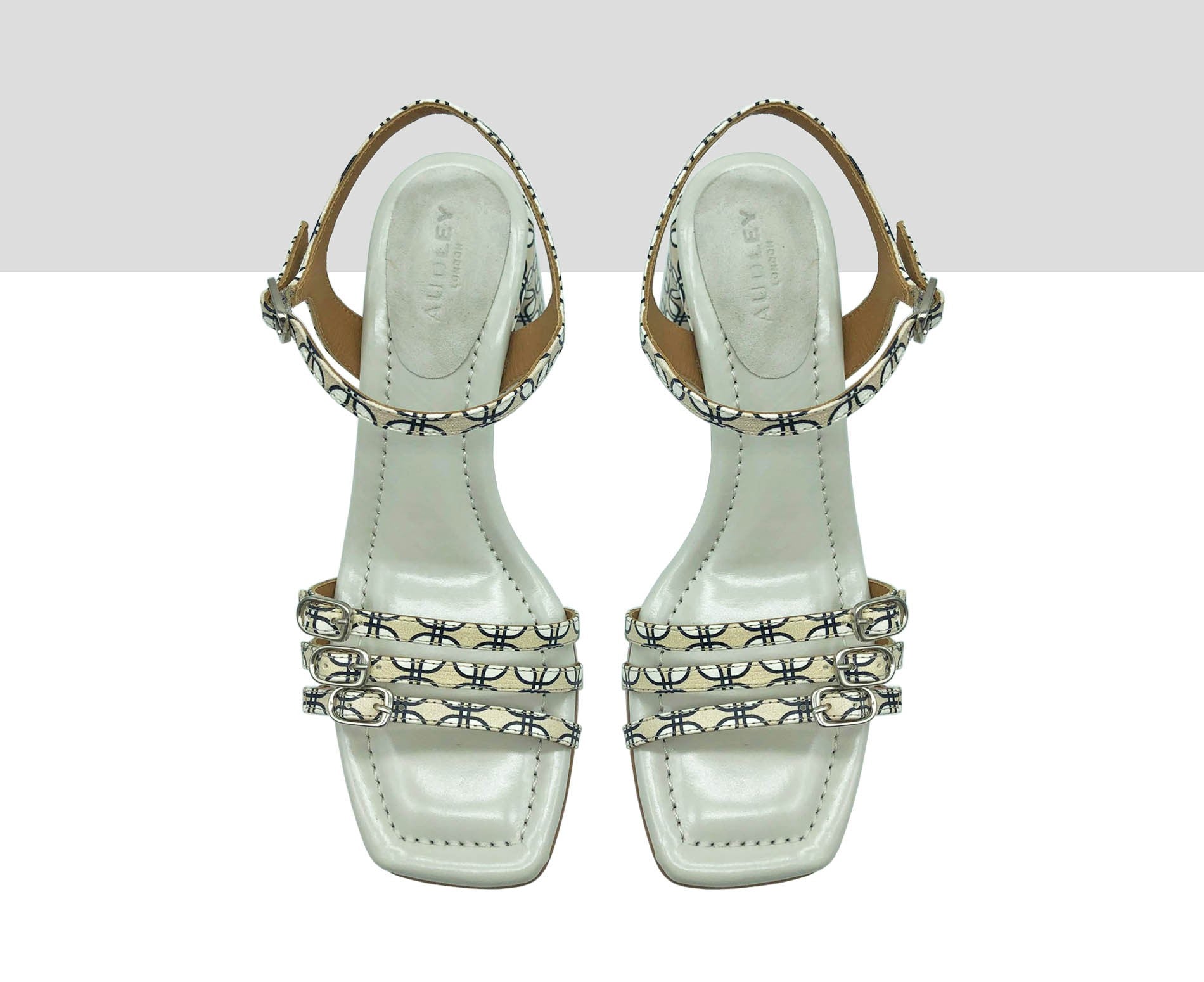 Sandalia de mujer en piel con tacón alto. Joy