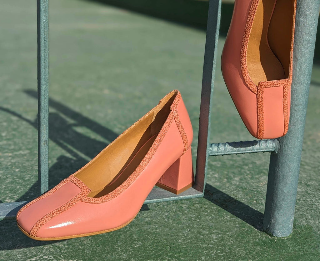 Zapato de mujer en piel con tacón medio. Janel