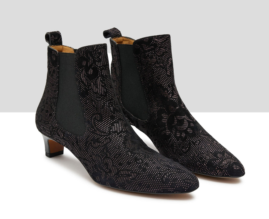 Botín de mujer en piel con tacón bajo. Keira