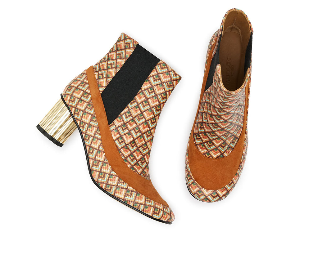 Stivaletti da donna in pelle con tacco medio. Konnie