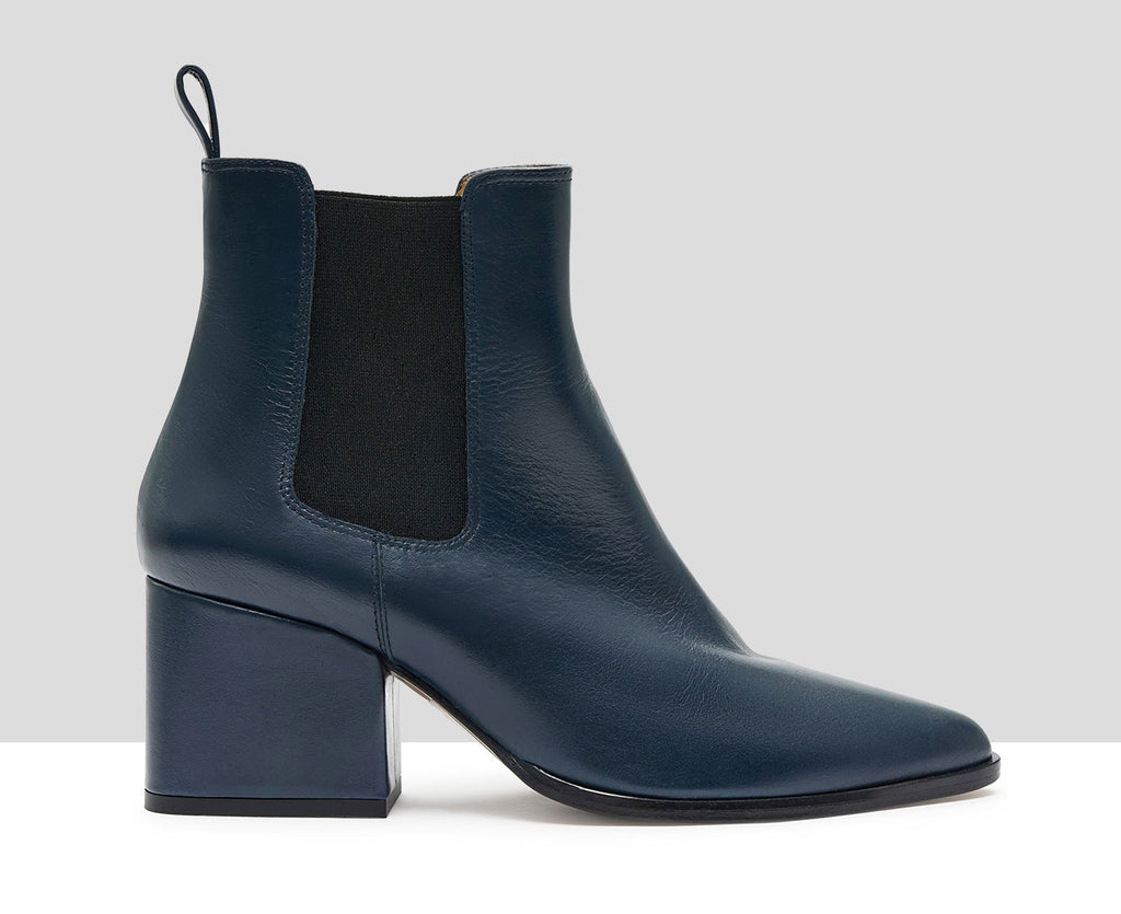 Botín de mujer en piel con tacón medio. Koral