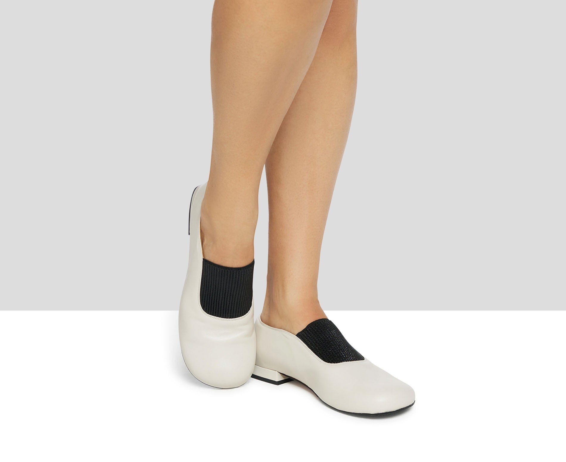 Zapato de mujer en piel con tacón bajo. Kika