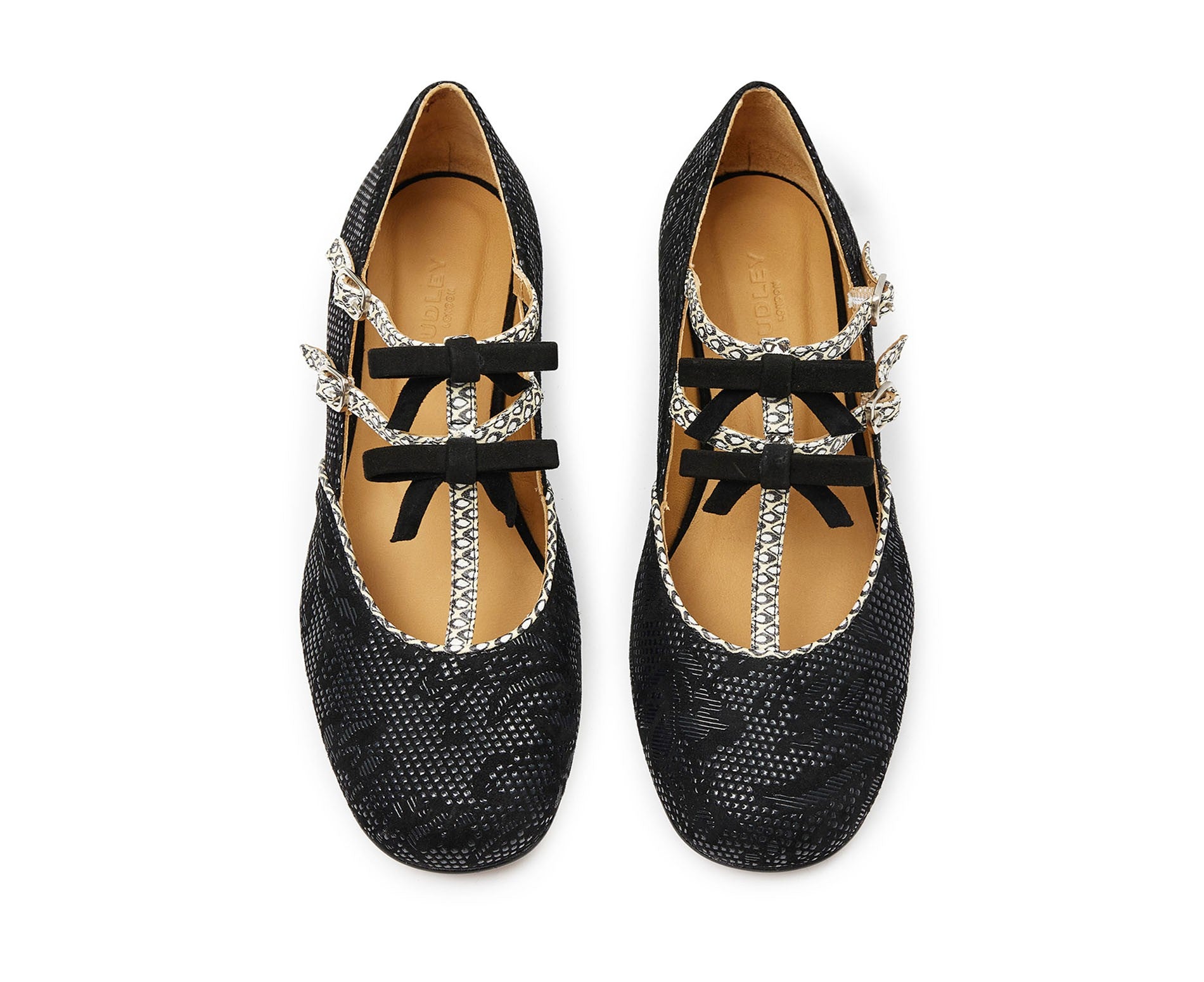 Zapato de mujer en piel con tacón bajo. Karis