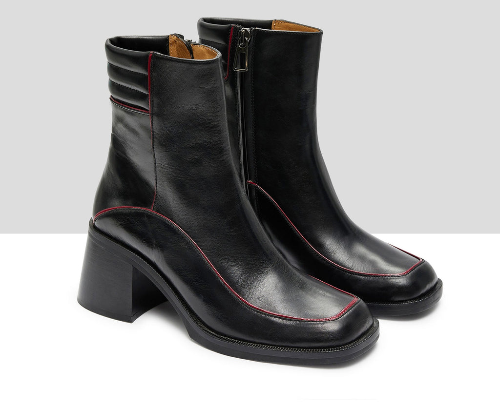 Botín de mujer en piel con tacón medio. Iciar