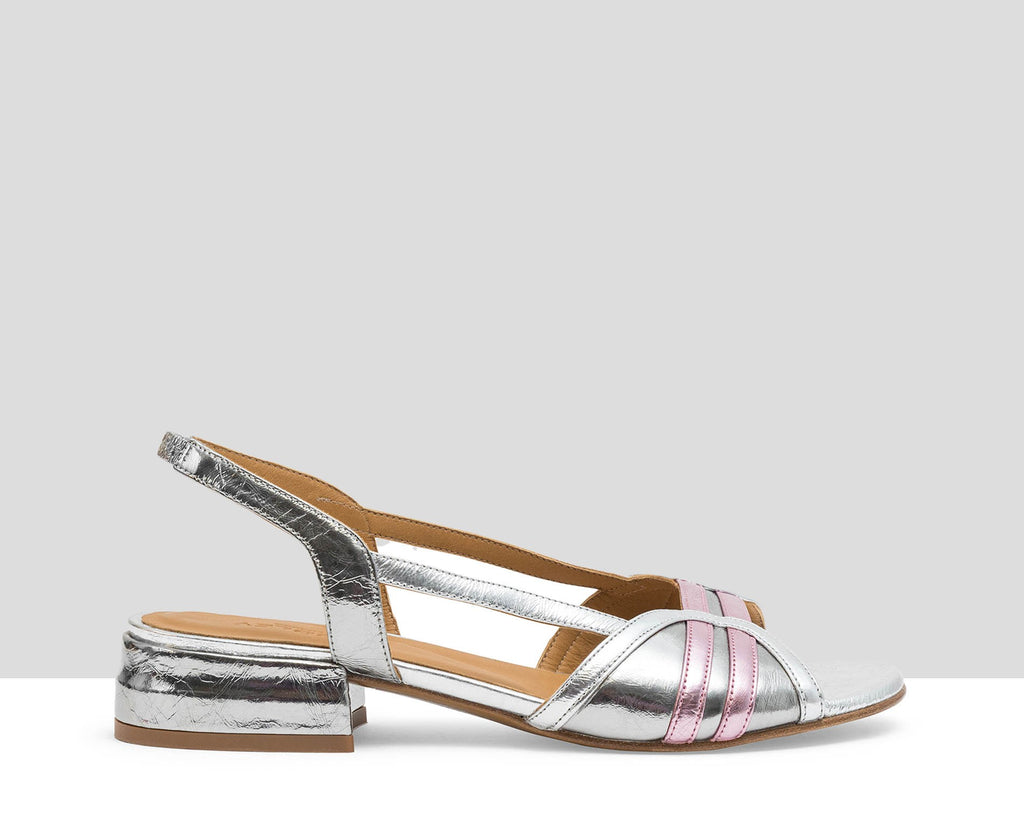 Sandalo da donna in pelle con tacco basso. Lila