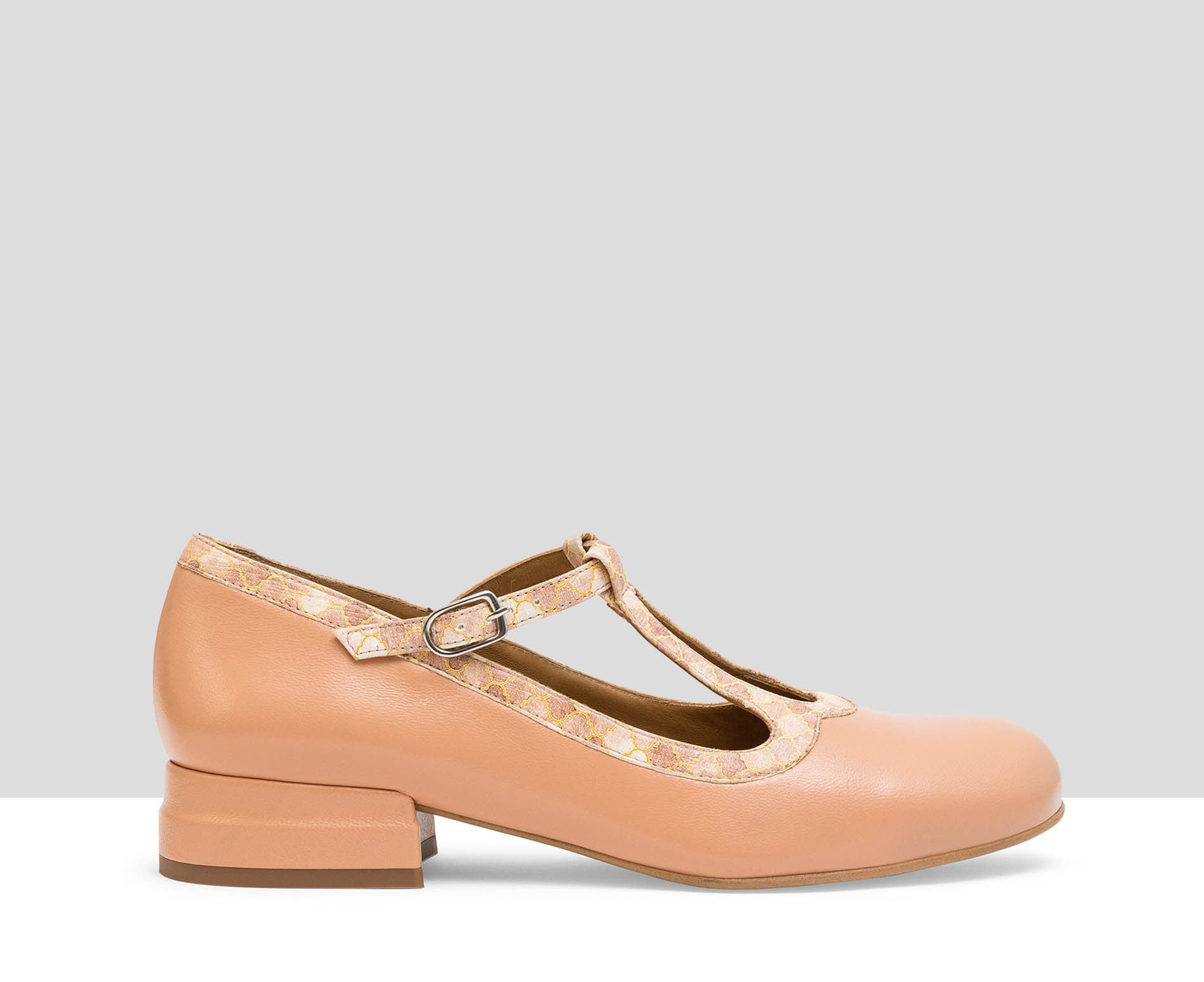 Buy low-heeled shoes Lais. Audley Online Shoe Store 39.5 / Orange Buy low-heeled shoes Lais. Audley Online Shoe Store 39.5 / Orange