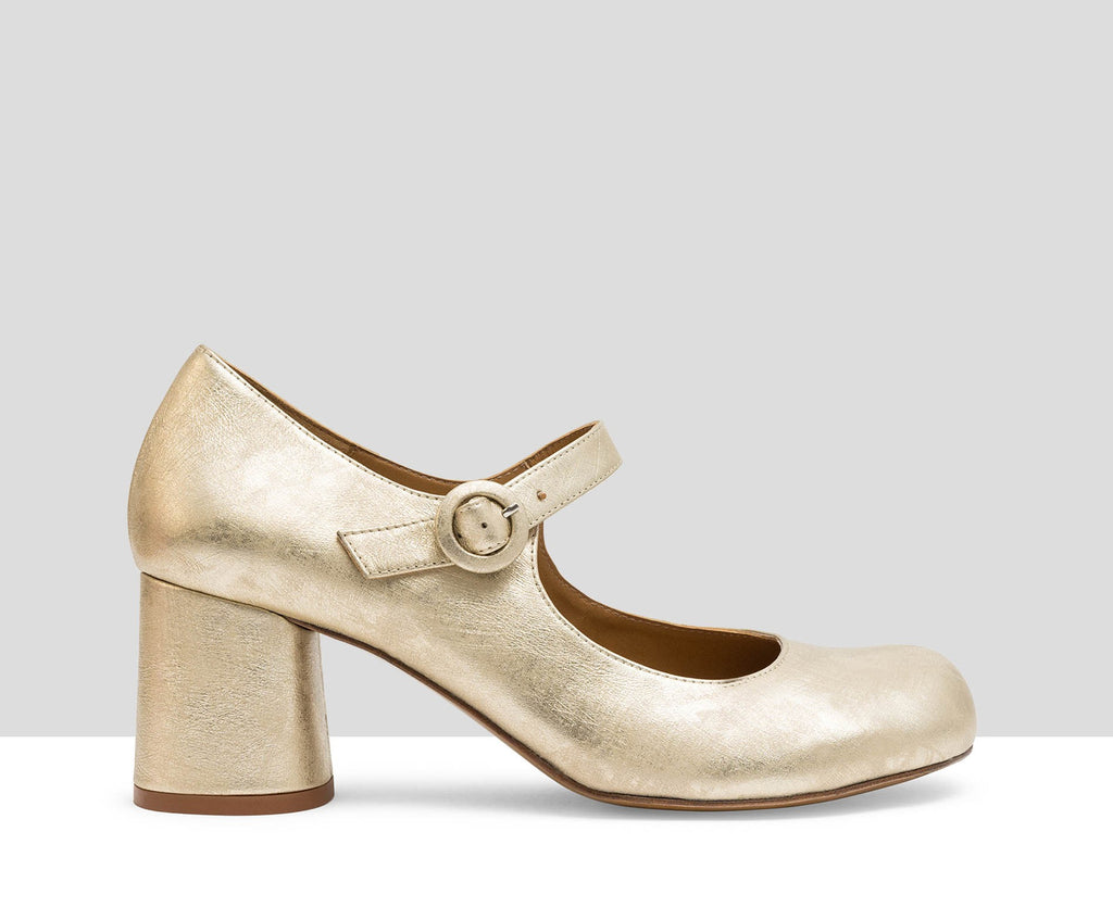 Zapato de mujer en piel con tacón medio. Leonor