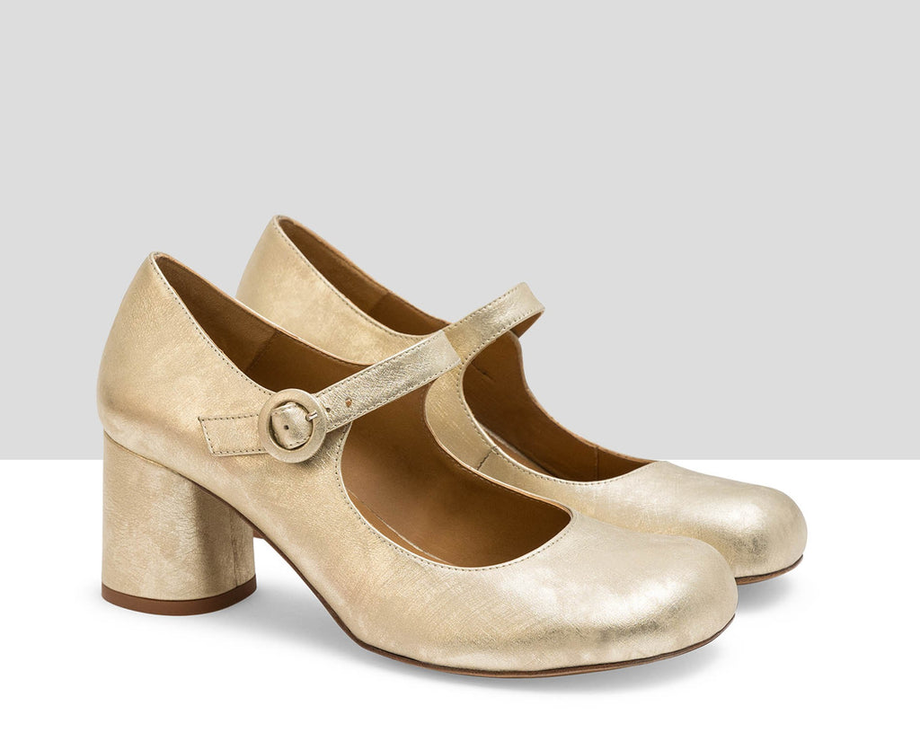 Zapato de mujer en piel con tacón medio. Leonor