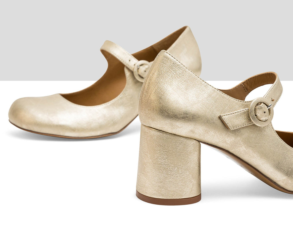 Zapato de mujer en piel con tacón medio. Leonor