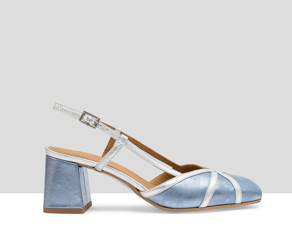 Women's leather shoe with a medium heel. Luna