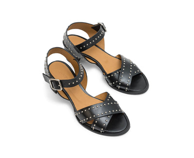 Sandalo da donna in pelle con tacco medio. Liddy