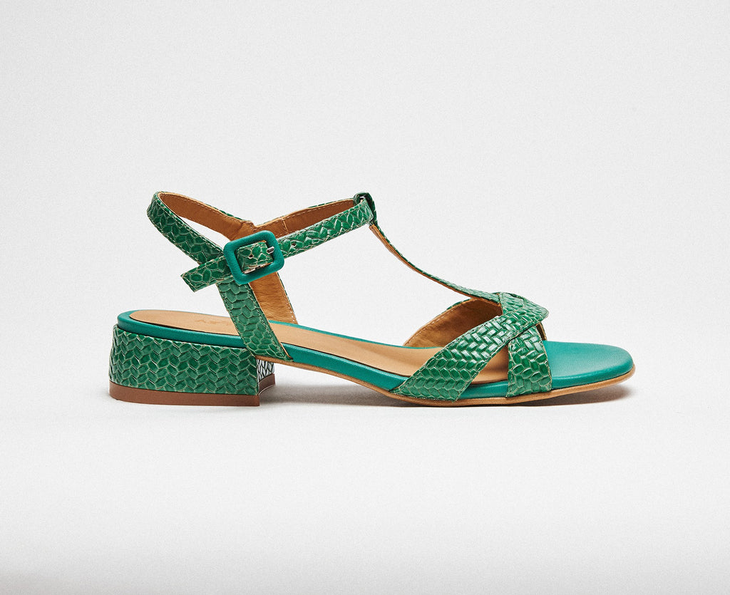 Sandalo da donna in pelle con tacco basso. Lis