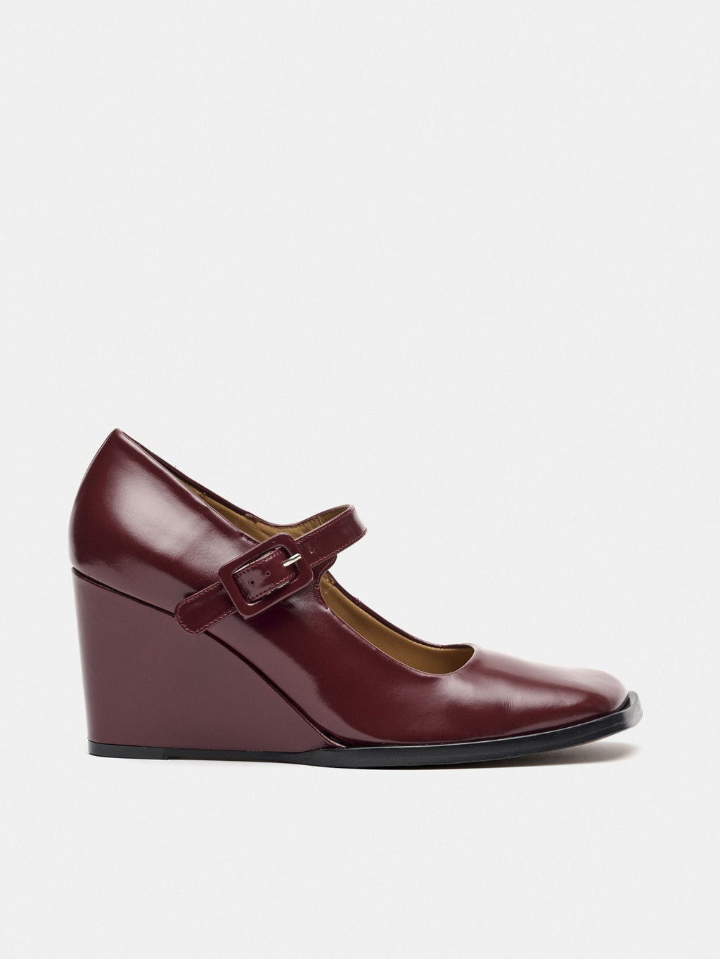 Scarpa da donna in pelle con tacco alto. Melina