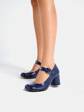 Scarpa da donna in pelle con tacco medio. Marisa
