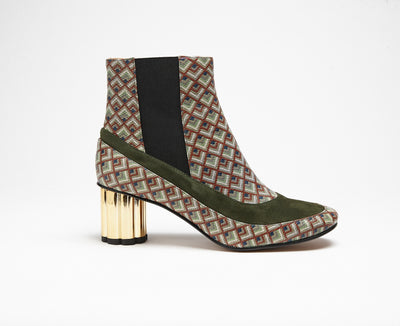 Women's leather ankle boots with a mid-heel. Kajsa