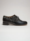Scarpa da donna in pelle con tacco basso. Miren