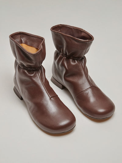 Women's leather ankle boots with a low heel. Miyu