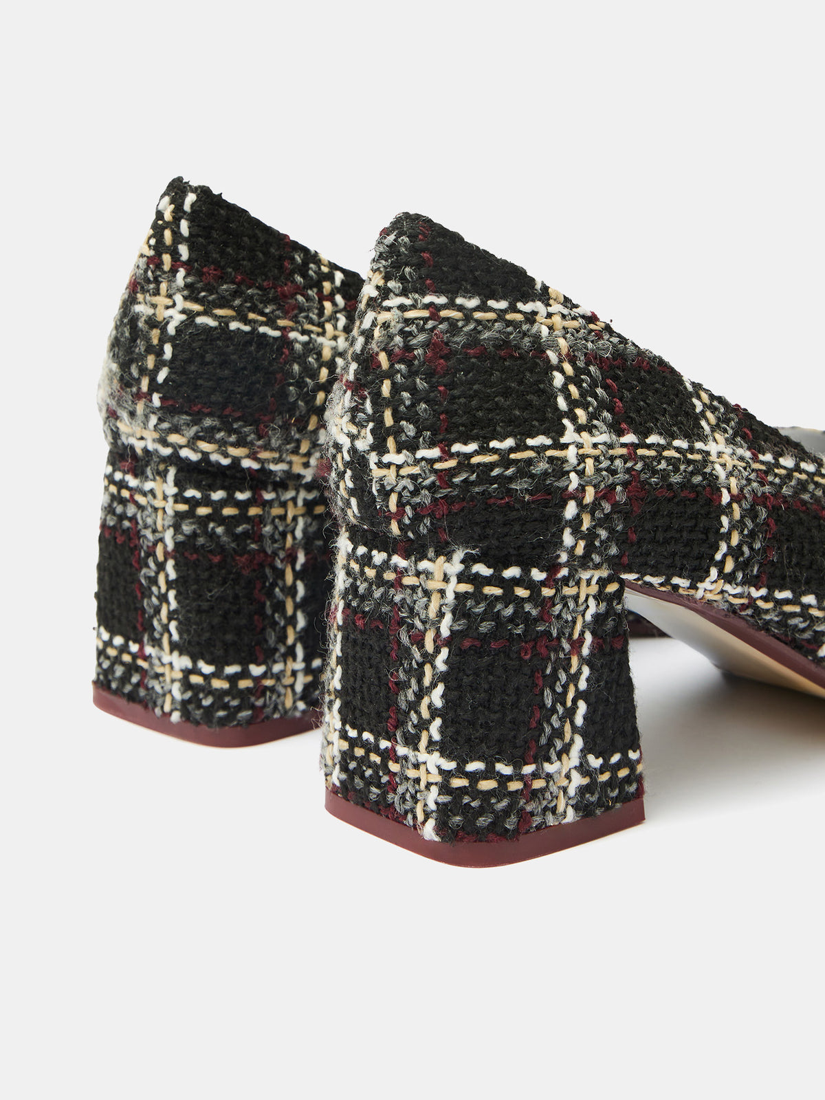 Scarpa da donna in pelle con tacco medio. Orfelina