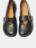 Scarpa da donna in pelle con tacco basso. Mavi