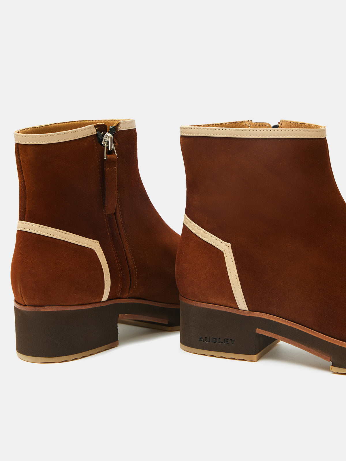 Women's leather ankle boots with a mid-heel. Orsini