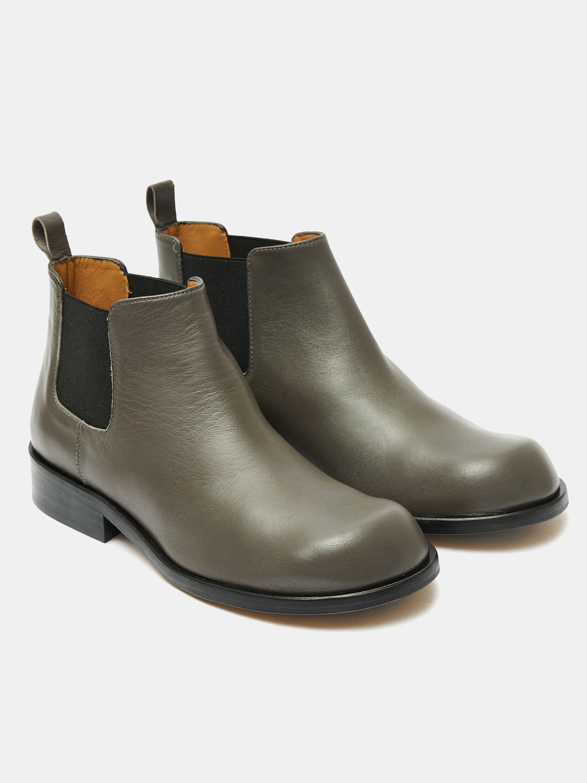 Women's leather ankle boots with a mid-heel. Oyuki
