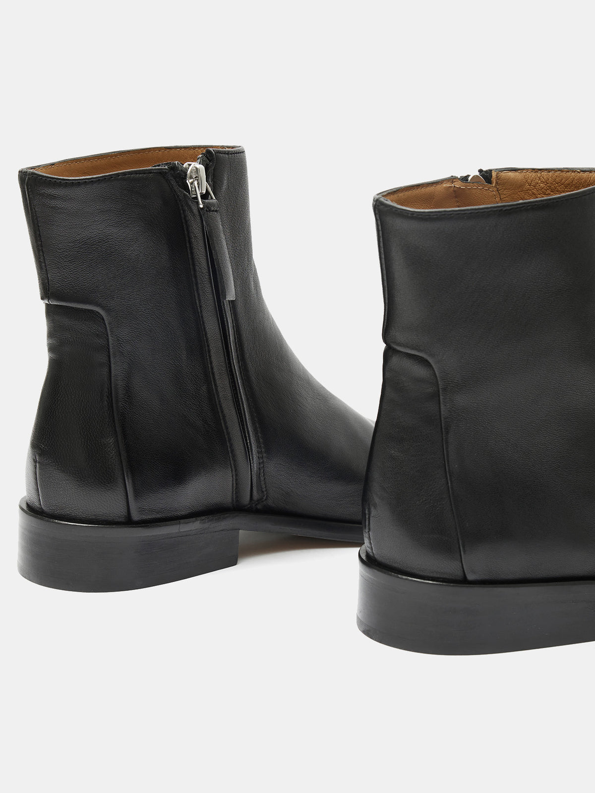 Stivaletti da donna in pelle con tacco basso. Otile