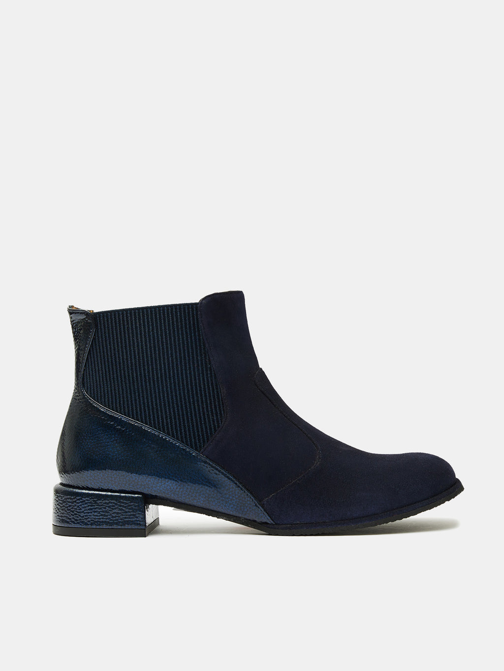 Stivaletti da donna in pelle con tacco medio. Miho