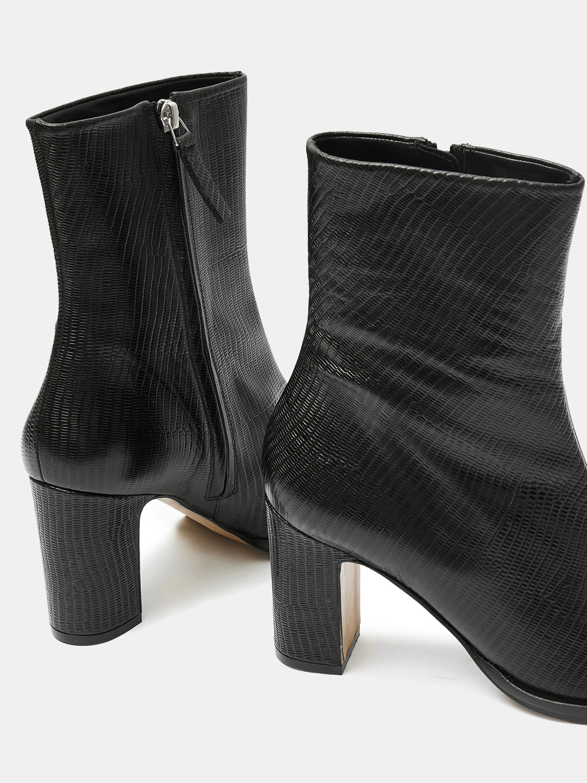 Stivaletti da donna in pelle con tacco medio. Miho