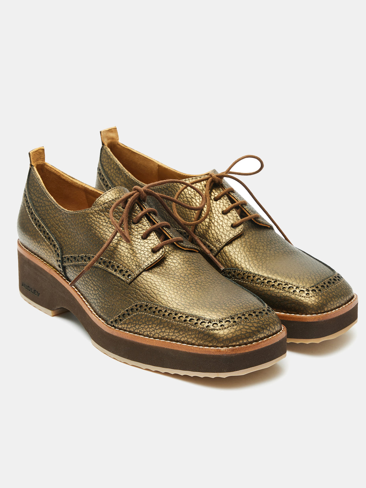Scarpa da donna in pelle con tacco basso. Orbea