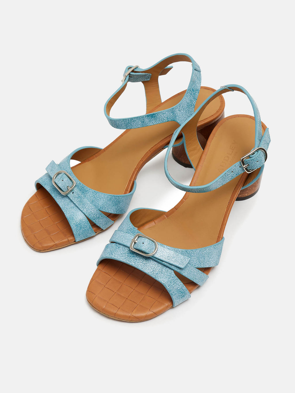 Sandalo da donna in pelle con tacco medio. Lievin