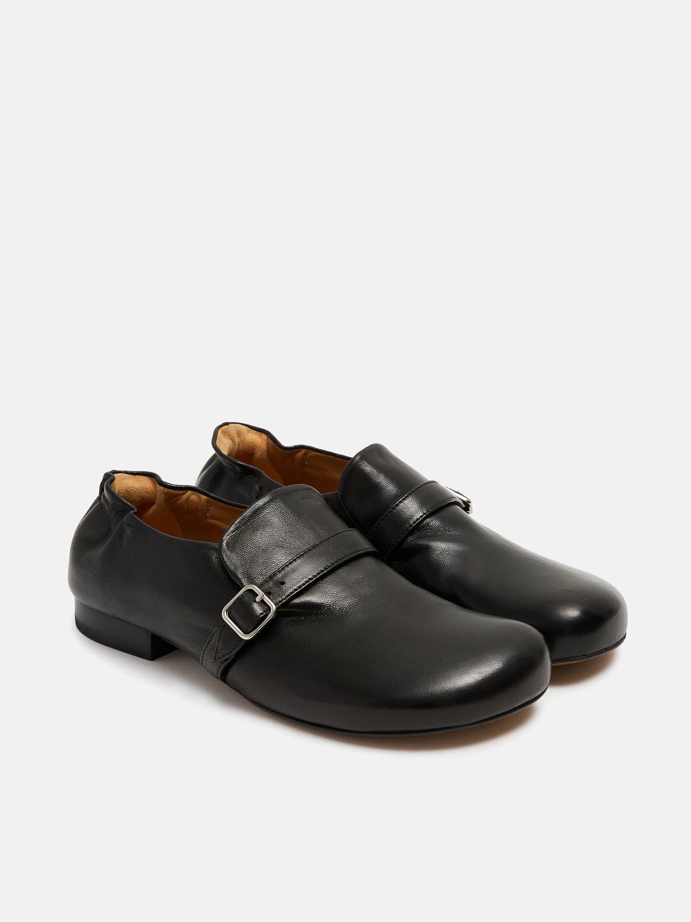 Women's leather low-heel shoe. Nuria