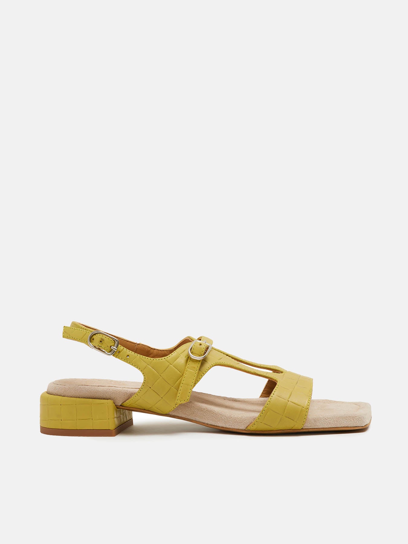 Women's leather sandal with low heel. Niza